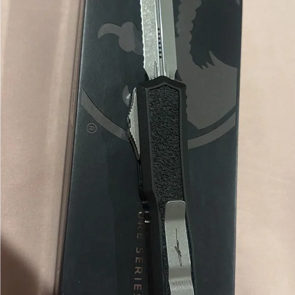 Microtech Double-Edged OTF Knife - Black - Picture 3 of 5